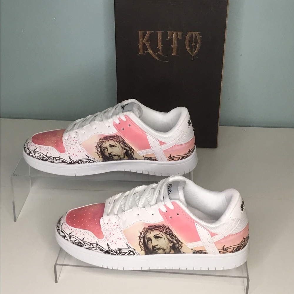 Kito Passion of Christ - Resurrection Day Sneaker - Size 10 - NIB